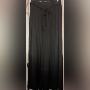 NWT boutique brand plus size black satin/silk wide leg pants Size 2XL